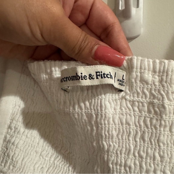 Abercrombie and Fitch Linen-Blend Beaded Cami - Picture 6 of 11